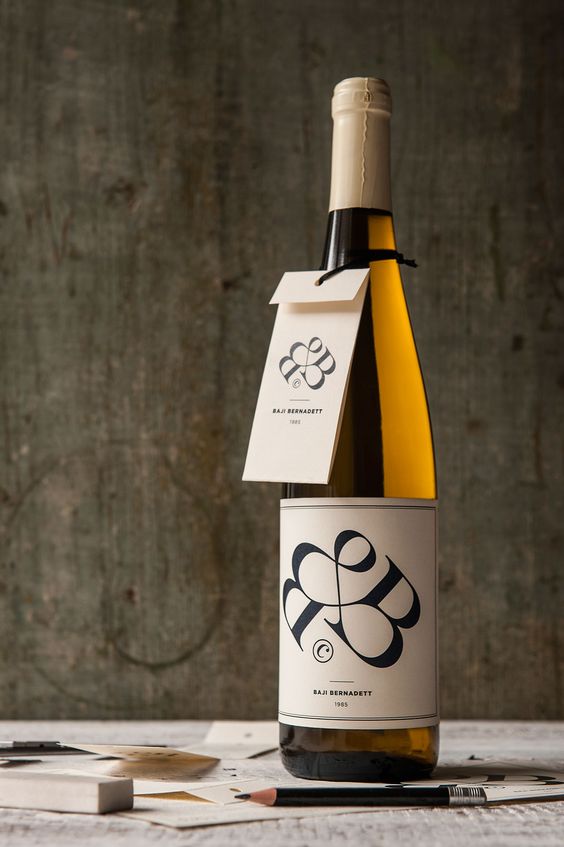 Attractive Custom Wine Bottle Label for Best Packaging